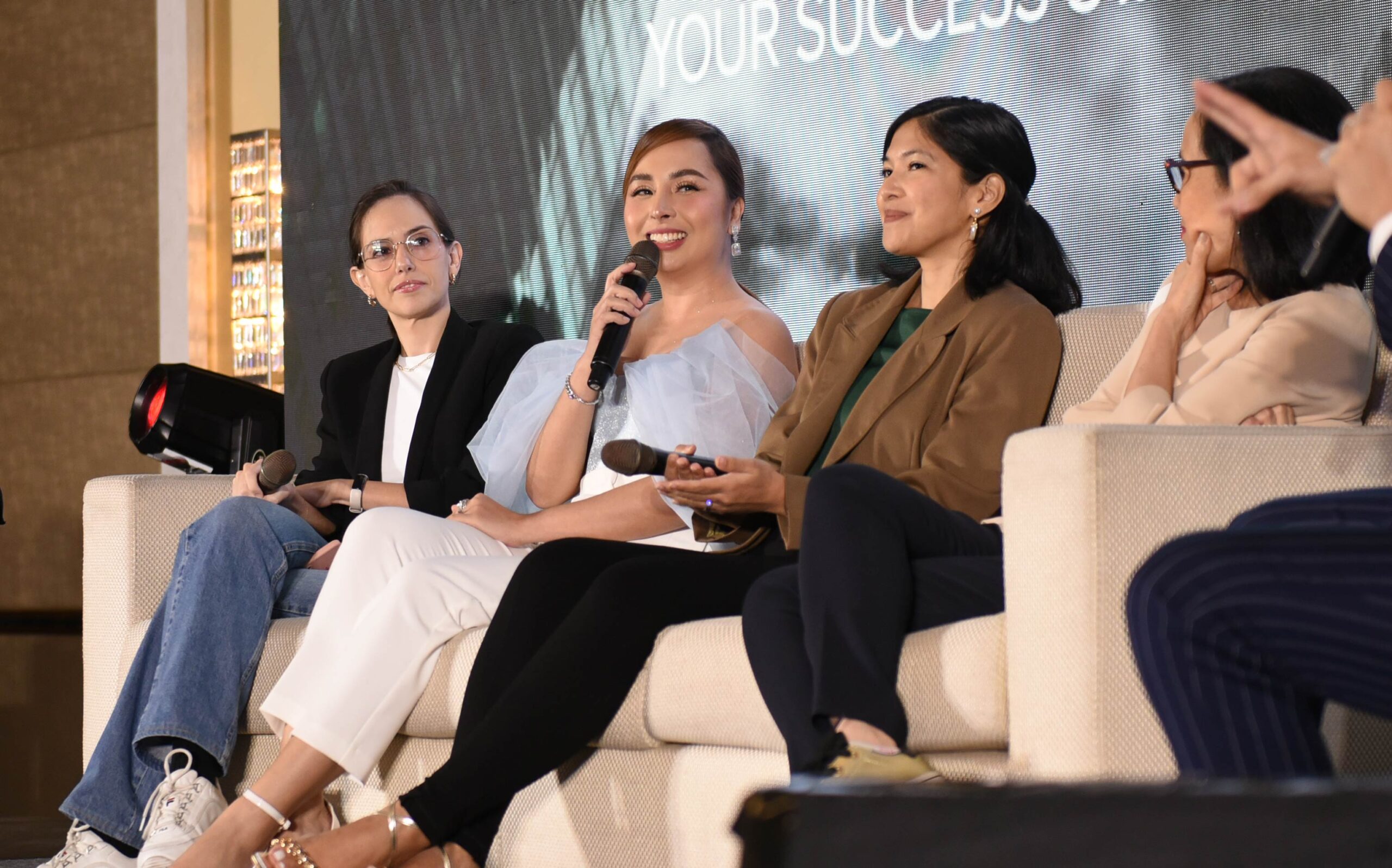 Sison-Ramos discusses the power of influencer marketing in the roundtable. Photo courtesy of Kieran Punay of KLIQ, Inc.