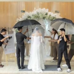 Hundreds of thousands of couples get married every year, and becoming a wedding coordinator is a prime business opportunity. Here's how to get started.