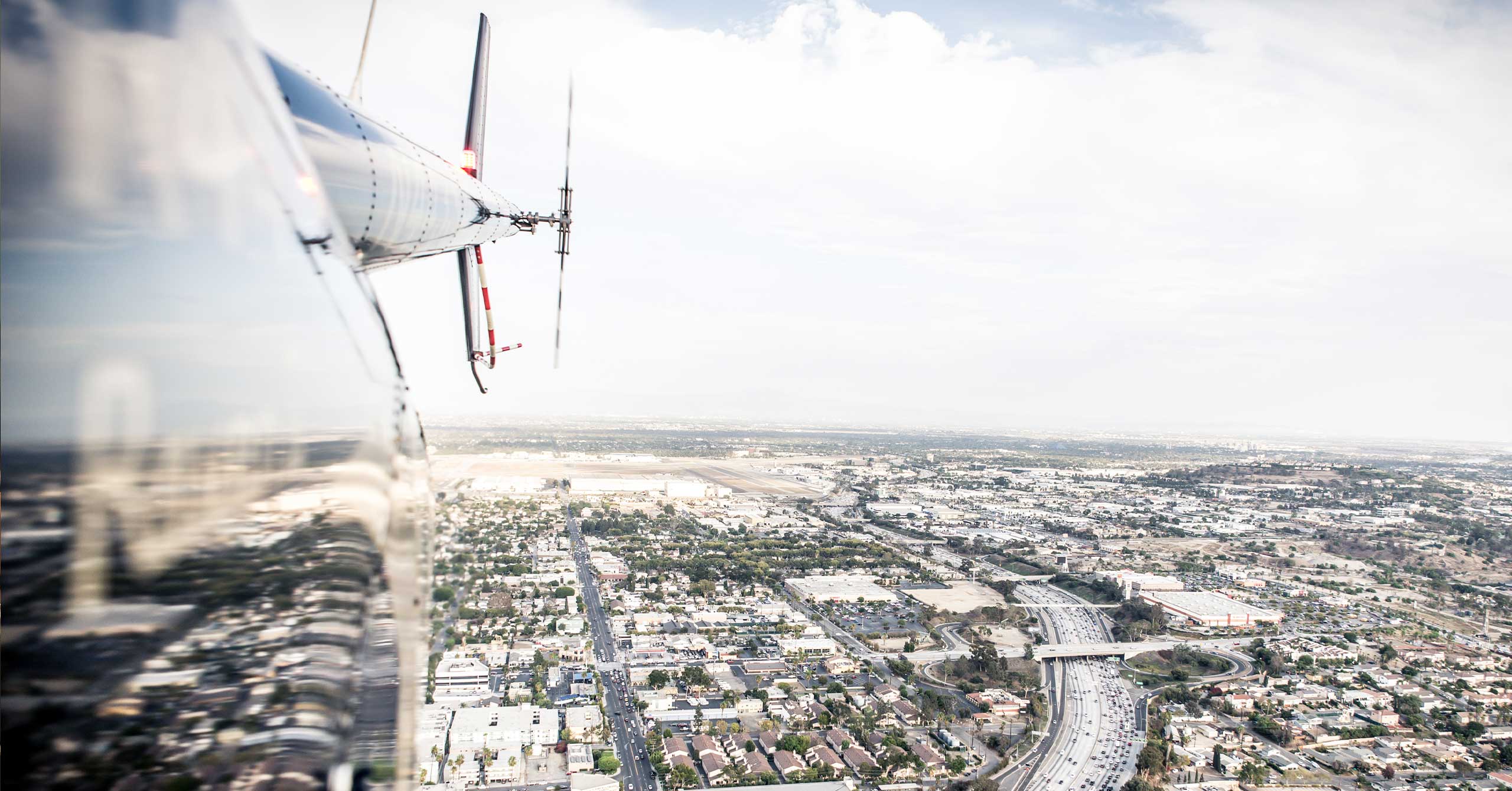 Manufacturers are in a race to launch the world's first flying taxi by next year, aiming to provide access to advanced air mobility (AAM) vehicles to everyone.